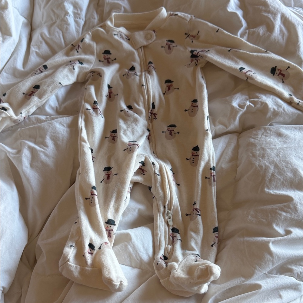 Carter's Little Planet organic cotton snowman footie pajamas WORN ONCE